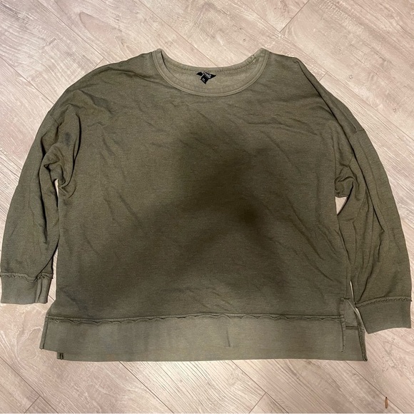 Shirt - Picture 1 of 4